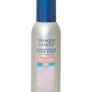Yankee Candle Pink Sands Room Spray in Blue and Silver